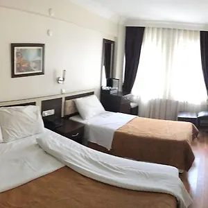 Grand Mark Hotel